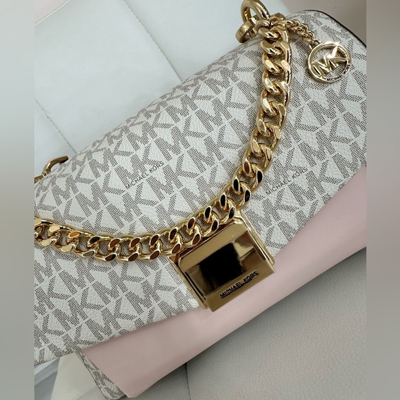 Michael Kors Crossbody - Picture 2 of 4